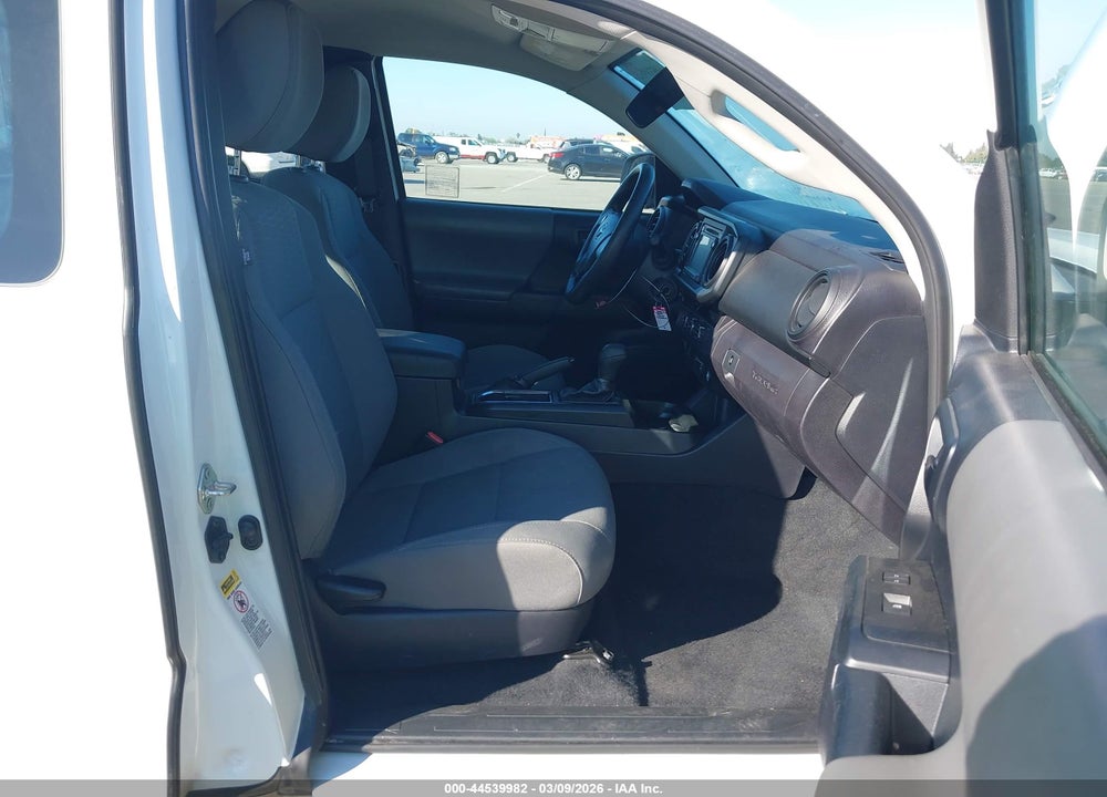 2017 TOYOTA TACOMA SR VIN: 5TFRX5GNXHX096501