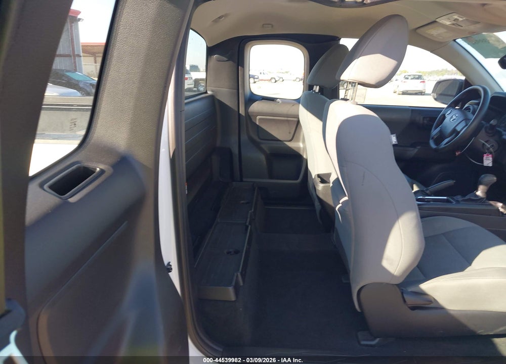 2017 TOYOTA TACOMA SR VIN: 5TFRX5GNXHX096501