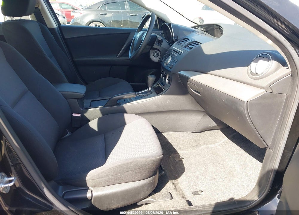 2011 MAZDA 3 I TOURING VIN: JM1BL1VF7B1446677