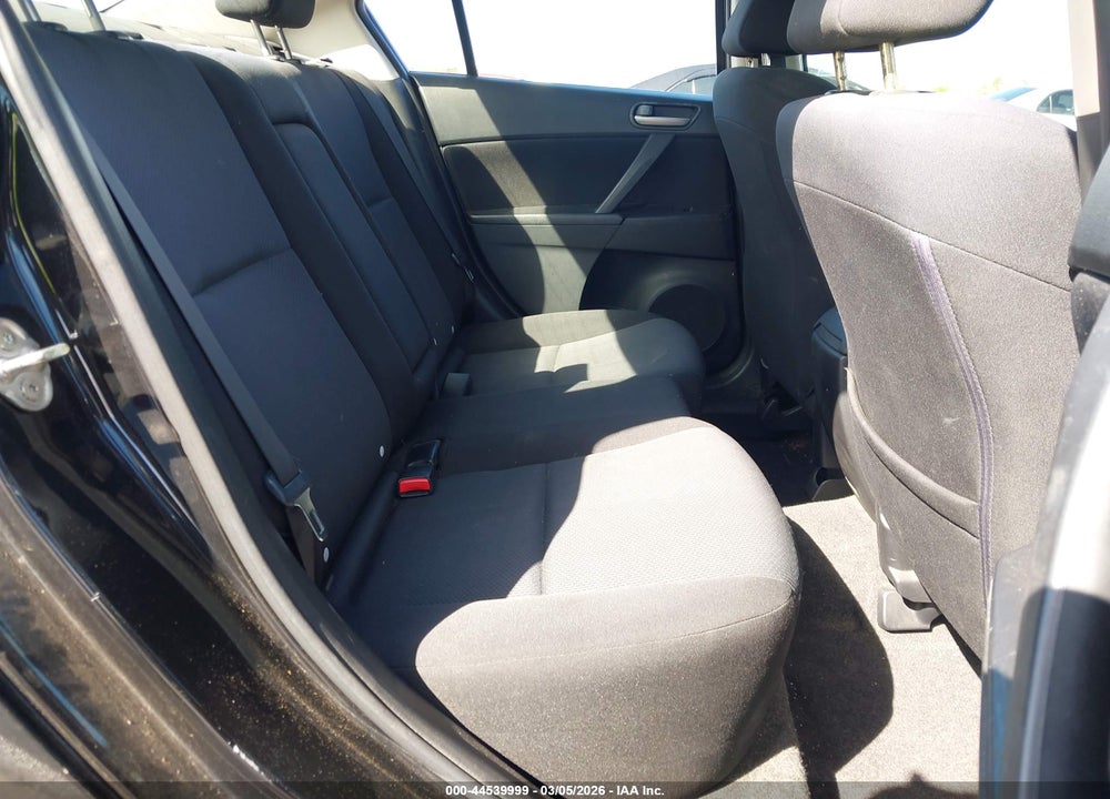 2011 MAZDA 3 I TOURING VIN: JM1BL1VF7B1446677