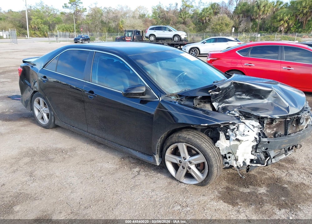 2013 TOYOTA CAMRY SE VIN: 4T1BF1FK7DU251081