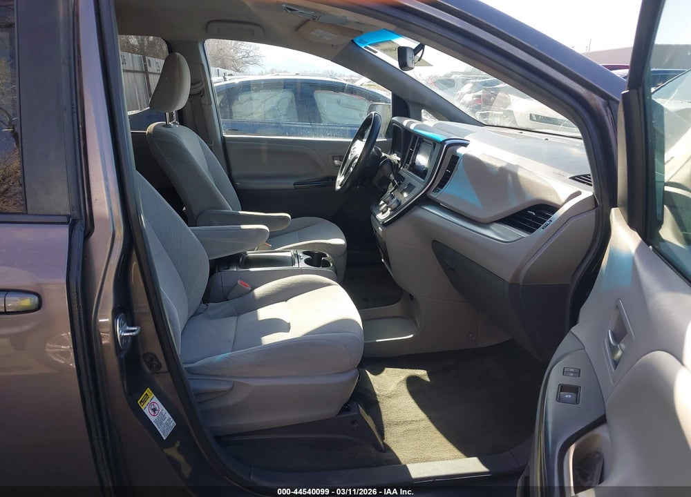 2016 TOYOTA SIENNA LE 8 PASSENGER VIN: 5TDKK3DC6GS690630