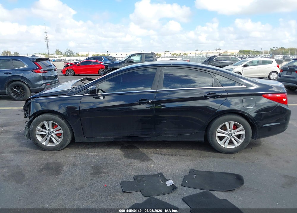 2011 HYUNDAI SONATA GLS VIN: 5NPEB4AC2BH104799