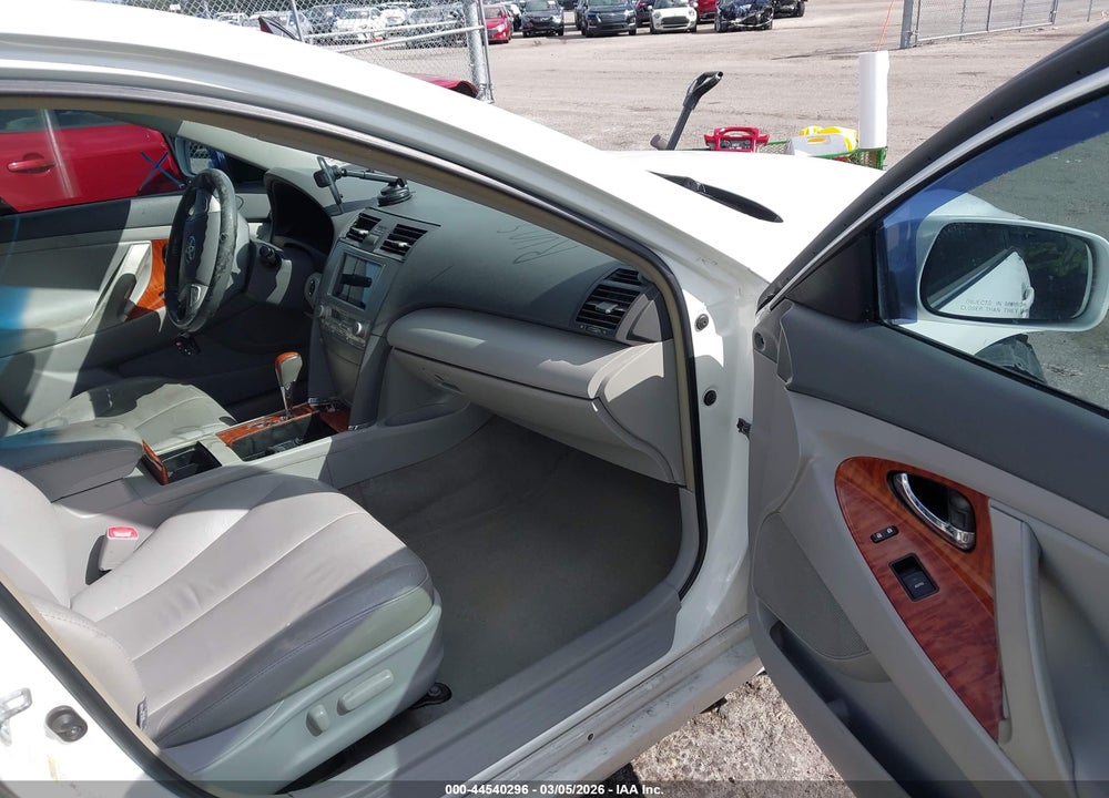 2010 TOYOTA CAMRY HYBRID VIN: 4T1BB3EKXAU115192