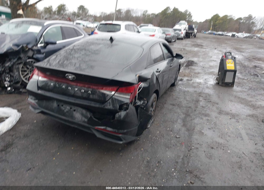2021 HYUNDAI ELANTRA SEL VIN: KMHLM4AG9MU117378