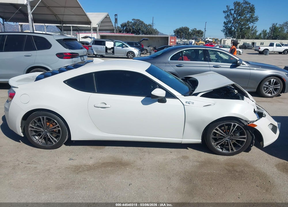 2015 SCION FR-S VIN: JF1ZNAA17F8709465