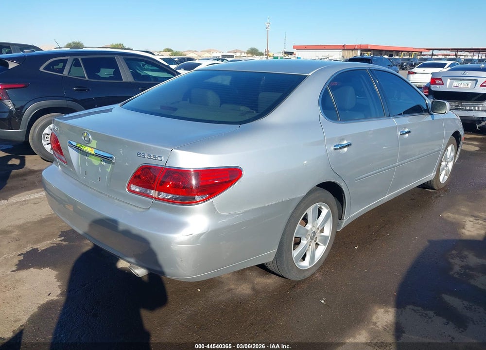 2005 LEXUS ES 330 VIN: JTHBA30G455118405