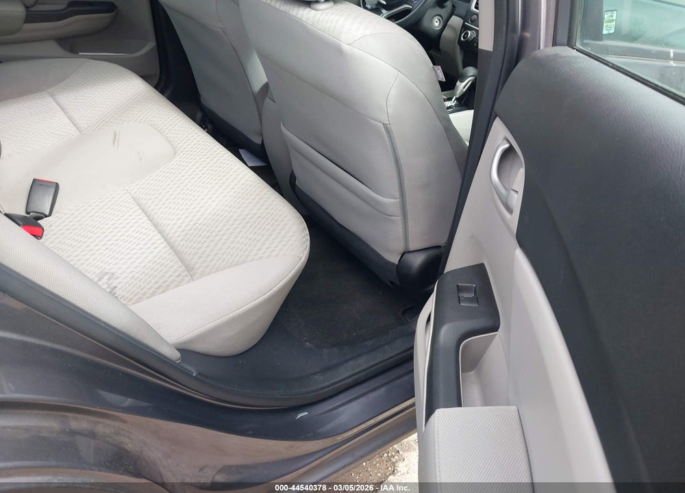 2015 HONDA CIVIC LX VIN: 2HGFB2F58FH536123