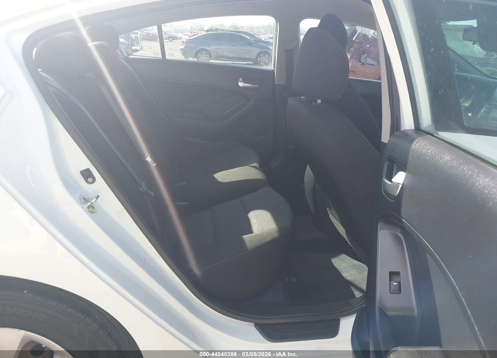 2017 KIA FORTE LX VIN: 3KPFK4A79HE047814