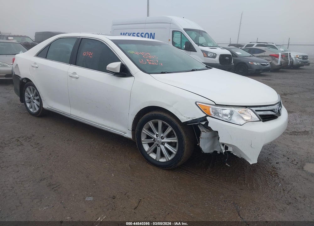 2014 TOYOTA CAMRY XLE VIN: 4T4BF1FK6ER386740