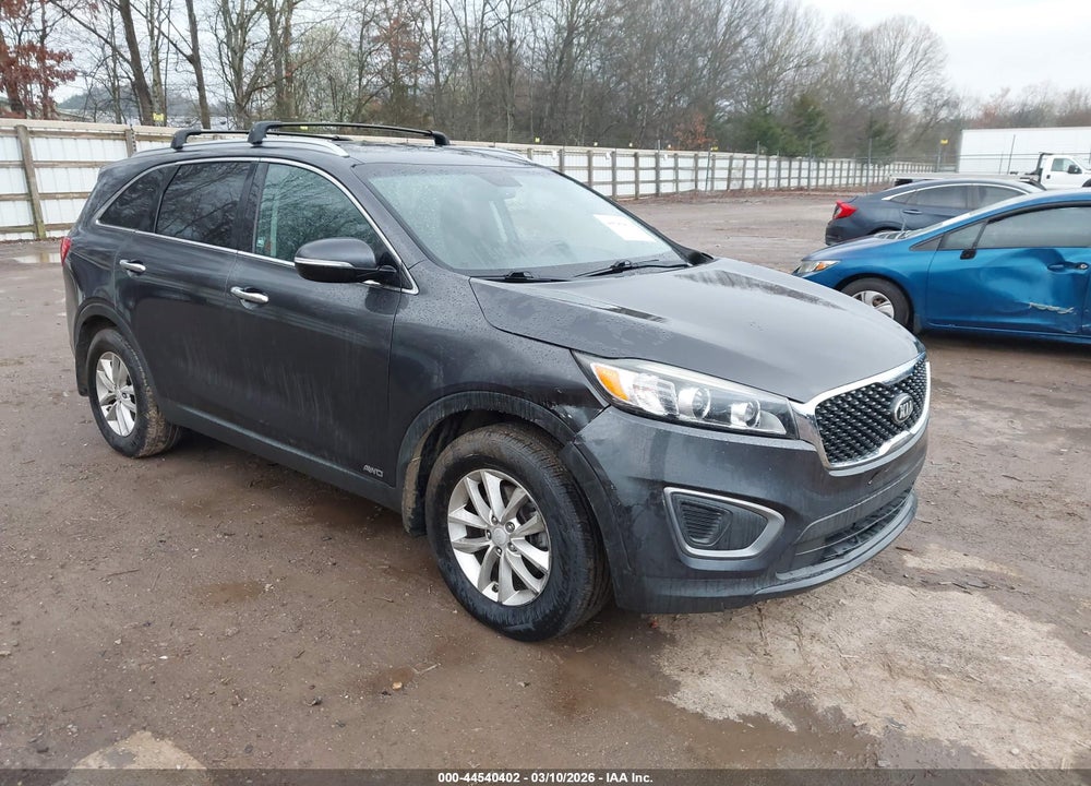 2016 KIA SORENTO 2.4L LX VIN: 5XYPGDA34GG165127