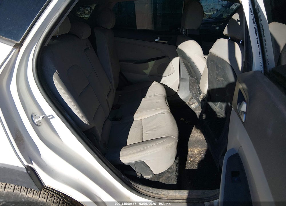 2020 HYUNDAI TUCSON SEL VIN: KM8J33AL2LU111504