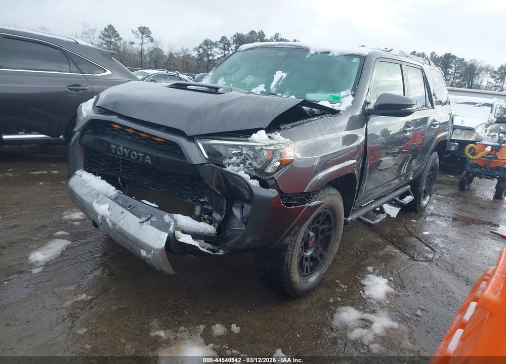 2019 TOYOTA 4RUNNER TRD OFF ROAD PREMIUM VIN: JTEBU5JR1K5634961