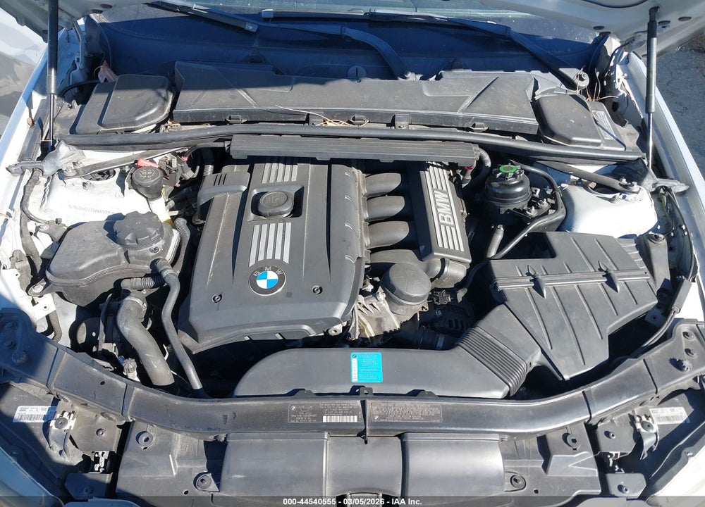 2011 BMW 328I VIN: WBAPH5G50BNM77715