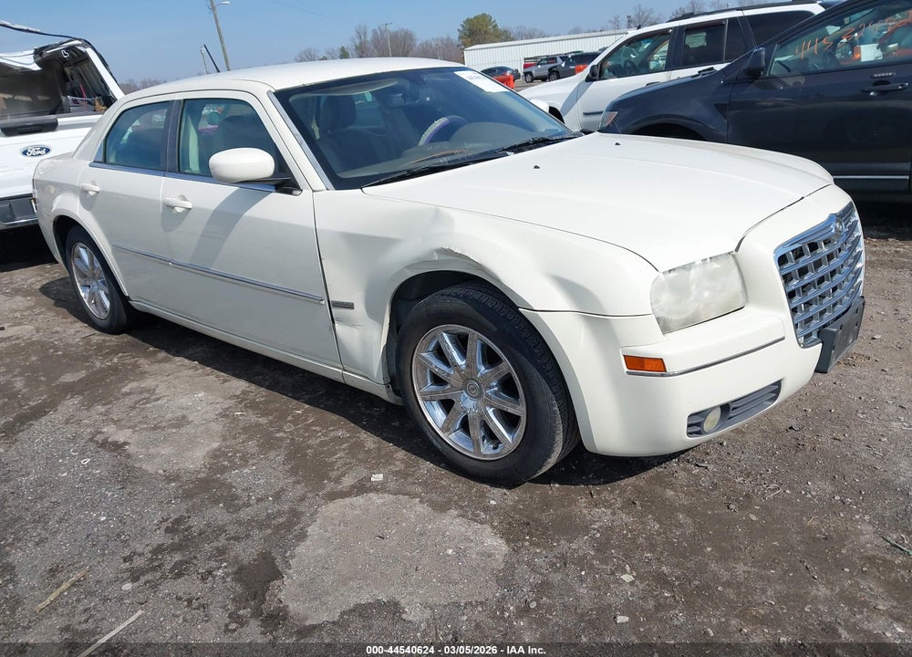 2008 CHRYSLER 300 TOURING VIN: 2C3LA53G08H203577