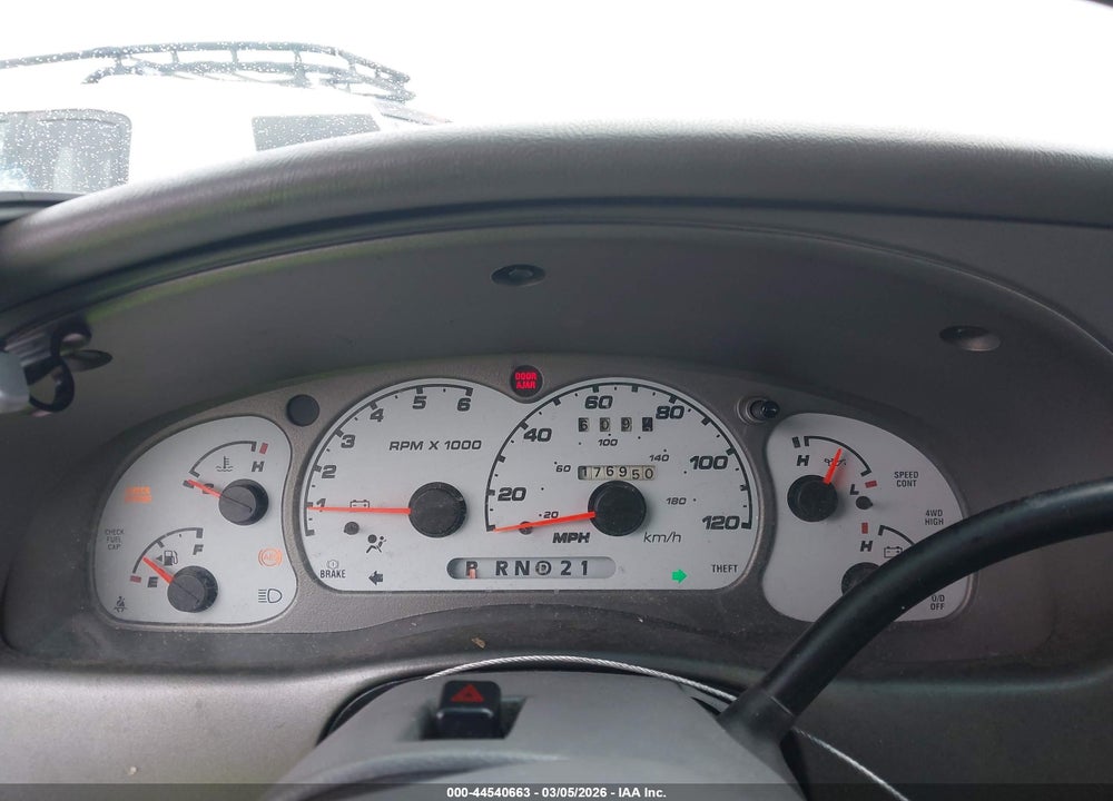 2003 FORD EXPLORER SPORT TRAC XLS/XLT VIN: 1FMZU77E13UA17548