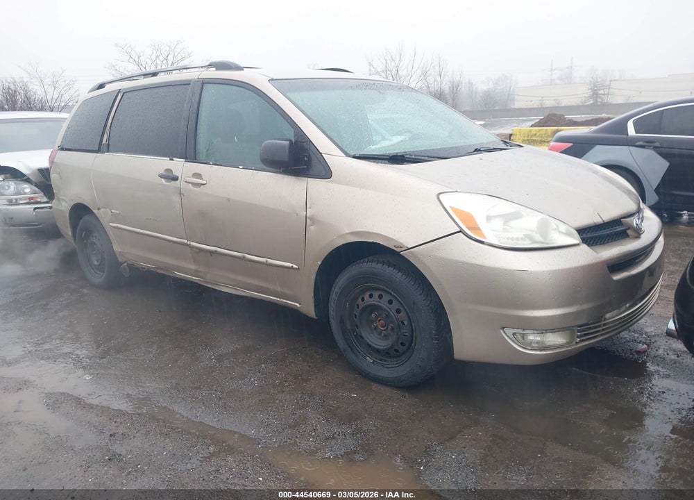 2004 TOYOTA SIENNA LE VIN: 5TDBA23C04S023577