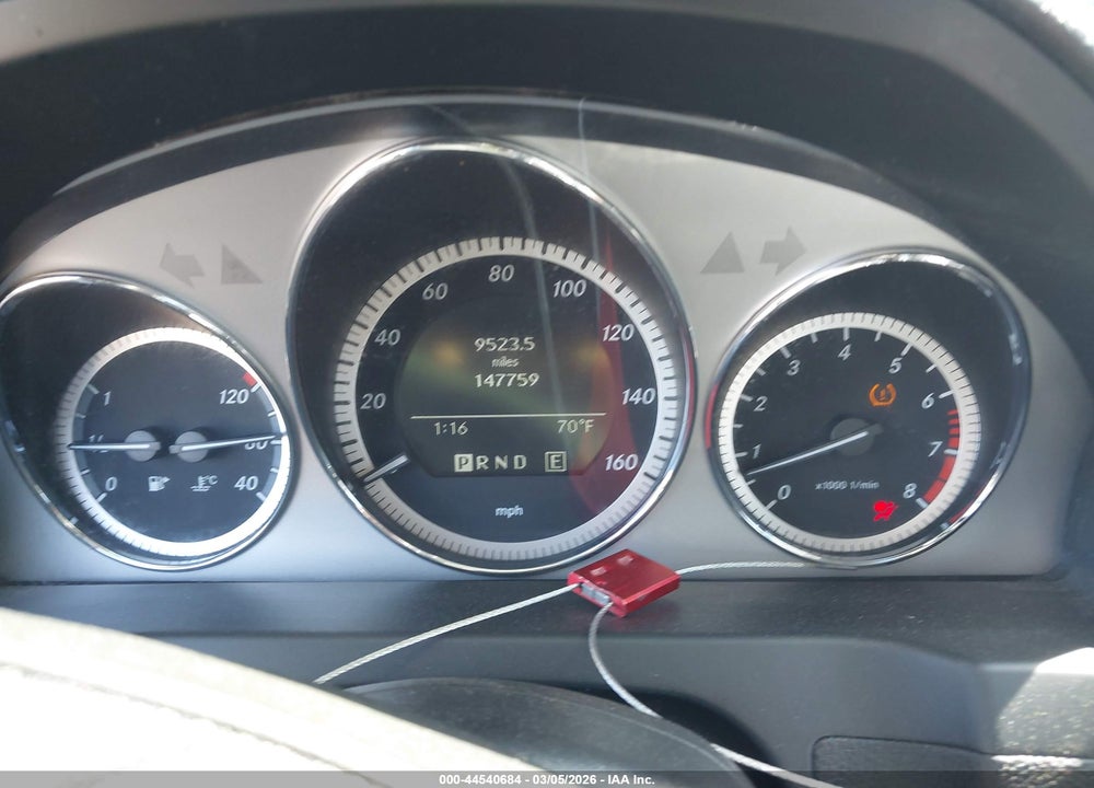 2011 MERCEDES-BENZ C 300 SPORT VIN: WDDGF5EB0BR168164