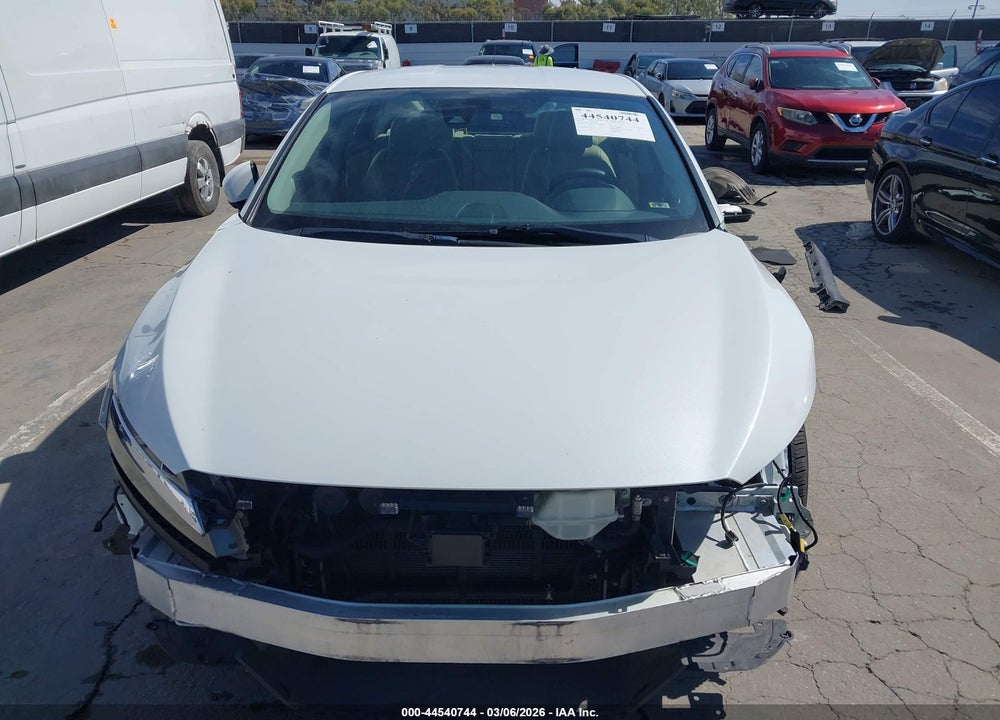 2019 HONDA CLARITY PLUG-IN HYBRID VIN: JHMZC5F15KC004329