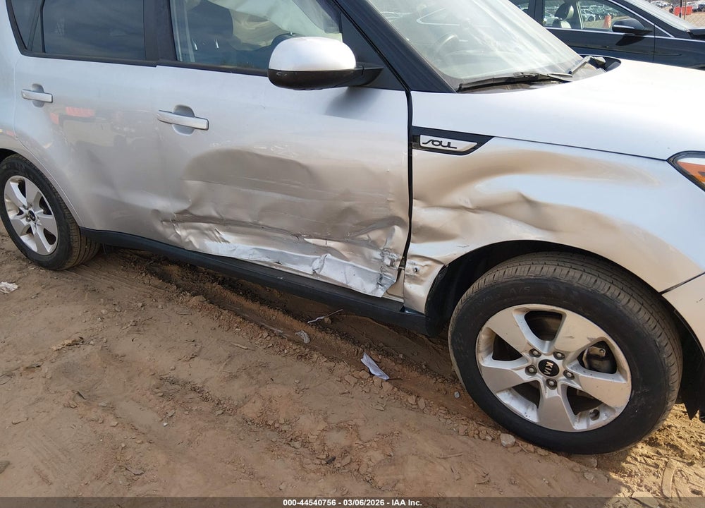 2018 KIA SOUL VIN: KNDJN2A23J7607441