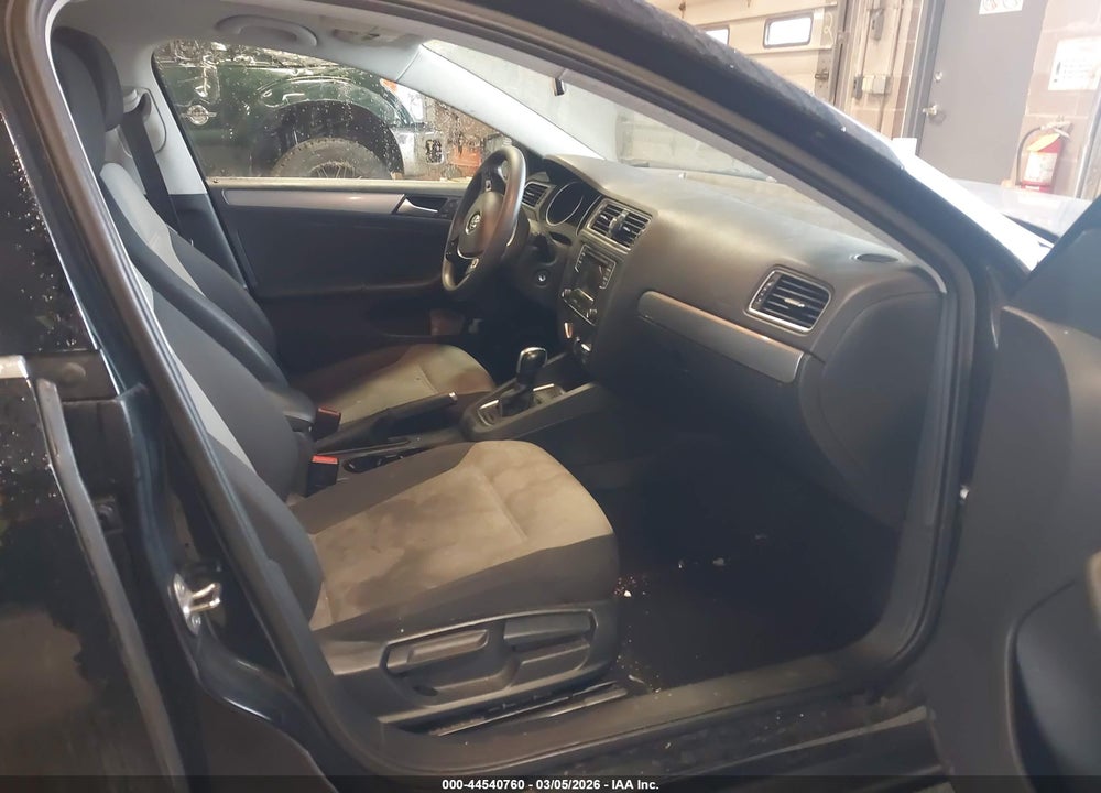 2017 VOLKSWAGEN JETTA 1.4T S VIN: 3VW2B7AJ8HM261787