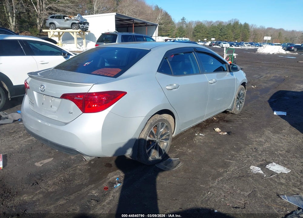 2018 TOYOTA COROLLA SE VIN: 2T1BURHE0JC001013
