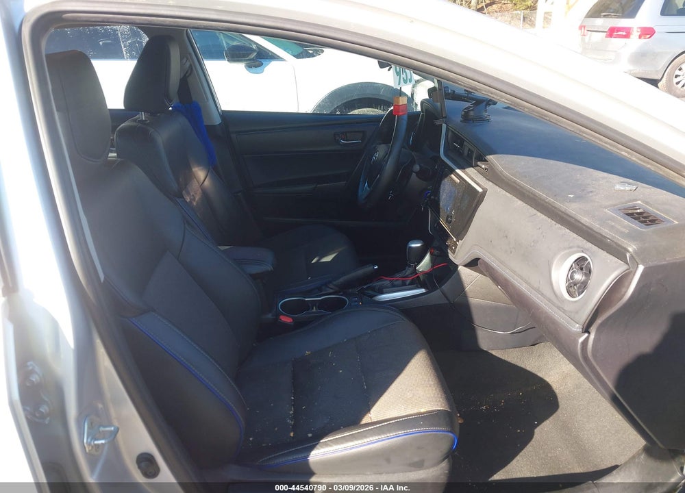2018 TOYOTA COROLLA SE VIN: 2T1BURHE0JC001013