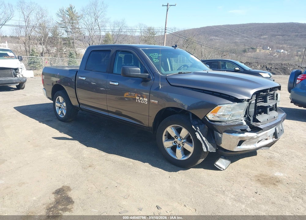 2015 RAM 1500 BIG HORN VIN: 3C6RR7LT0FG709860
