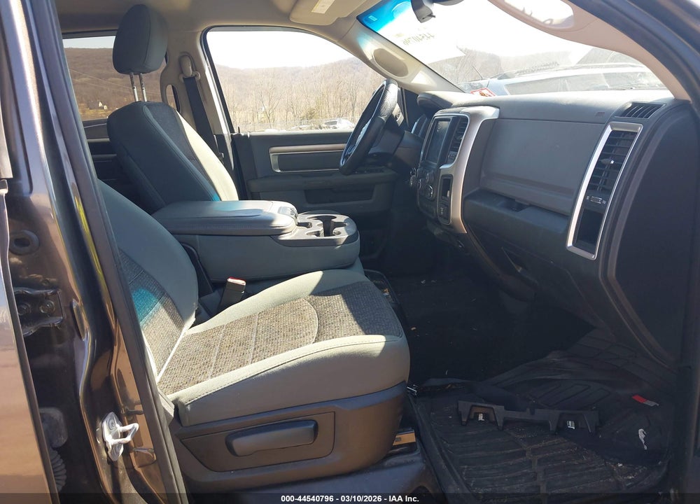 2015 RAM 1500 BIG HORN VIN: 3C6RR7LT0FG709860