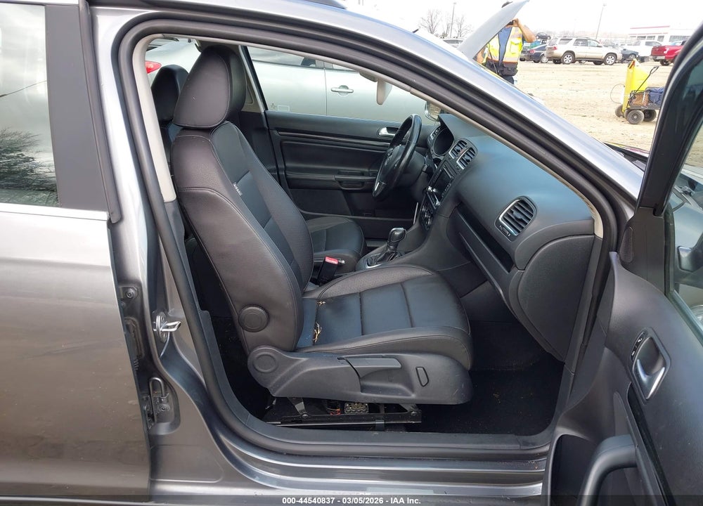 2013 VOLKSWAGEN JETTA SPORTWAGEN 2.0L TDI VIN: 3VWPL7AJXDM641517