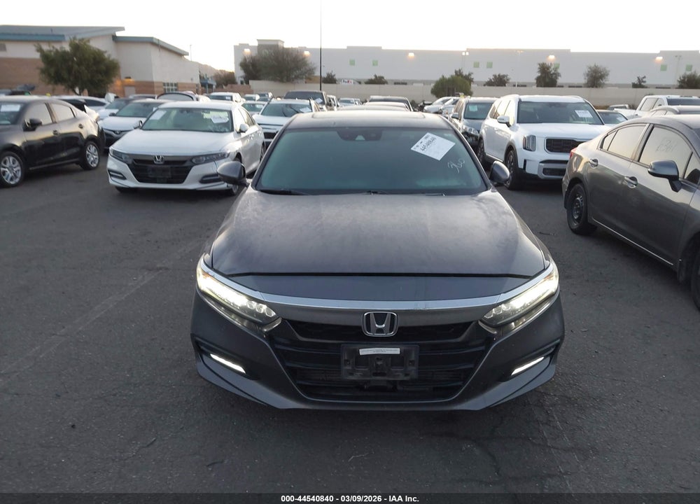 2018 HONDA ACCORD TOURING VIN: 1HGCV1F90JA009255