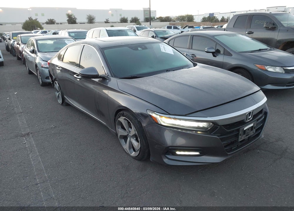 2018 HONDA ACCORD TOURING VIN: 1HGCV1F90JA009255