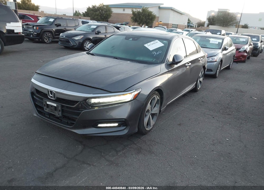 2018 HONDA ACCORD TOURING VIN: 1HGCV1F90JA009255