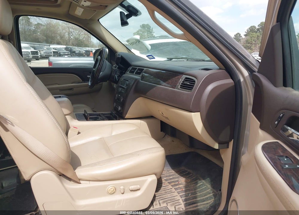 2007 GMC YUKON XL 1500 DENALI VIN: 1GKFK66817J281576