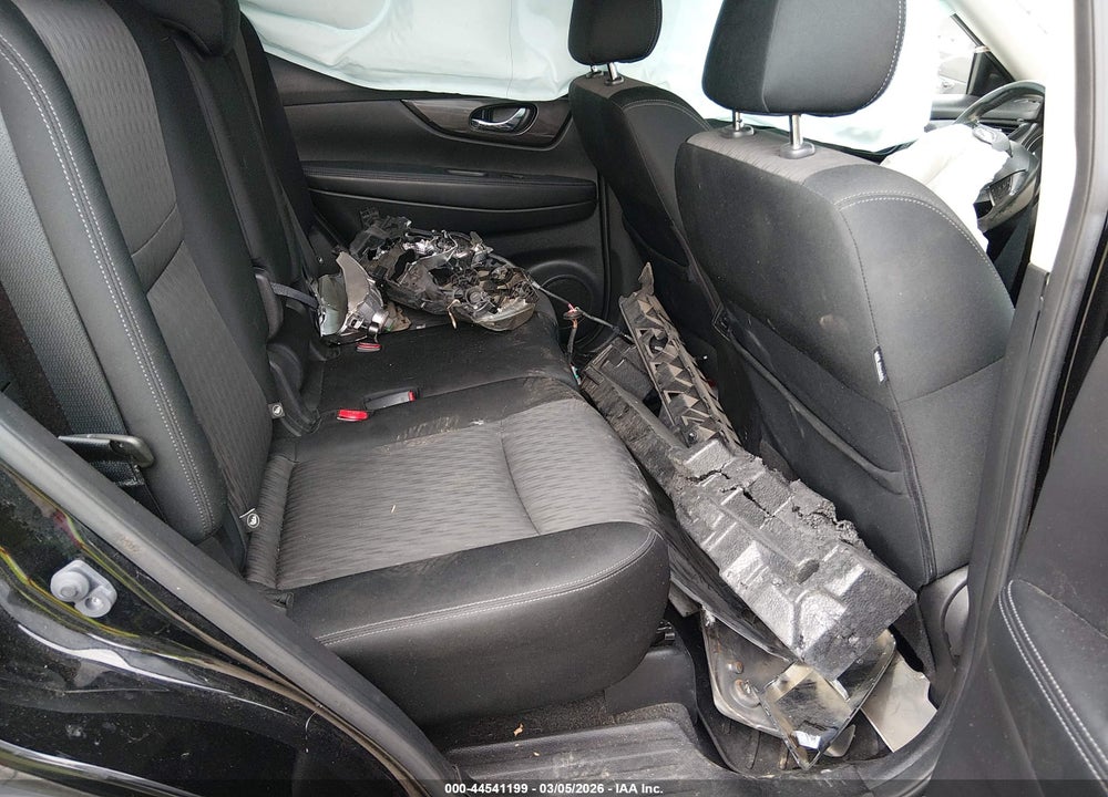 2019 NISSAN ROGUE SV VIN: JN8AT2MV6KW378762
