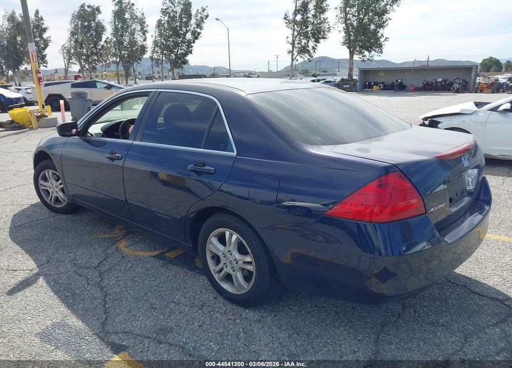 2007 HONDA ACCORD 2.4 SE VIN: JHMCM56317C024749