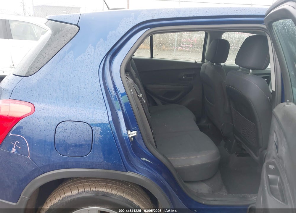 2017 CHEVROLET TRAX LS VIN: 3GNCJNSB6HL218617