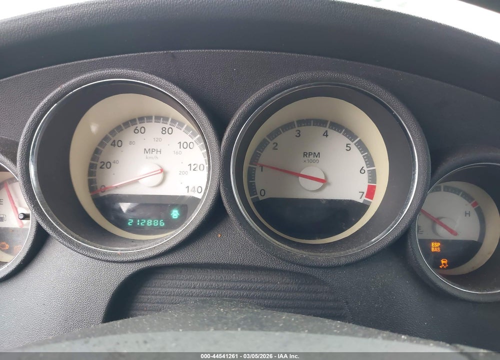 2010 DODGE CHARGER SXT VIN: 2B3CA3CV7AH214467