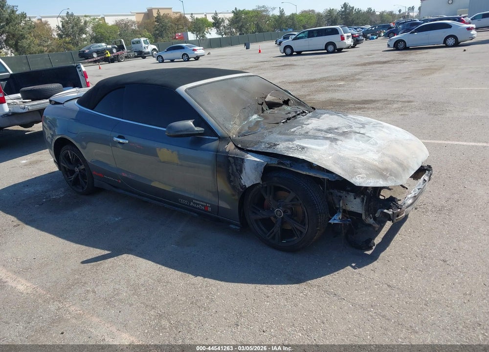 2013 AUDI A5 VIN: WAUCFAFH4DN008039