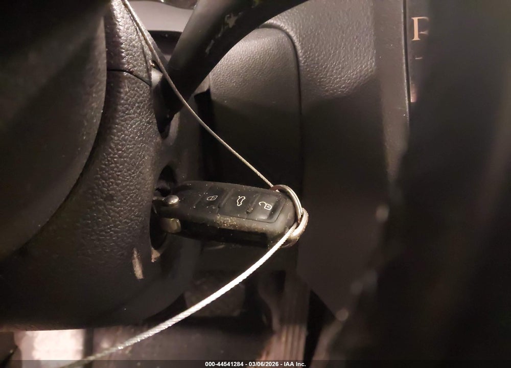 2013 VOLKSWAGEN JETTA 2.5L SE VIN: 3VWDX7AJ7DM256049