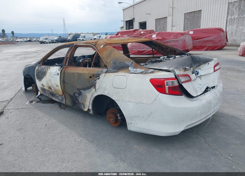 2014 TOYOTA CAMRY HYBRID LE/XLE/SE LIMITED EDITION VIN: 4T1BD1FK4EU130306