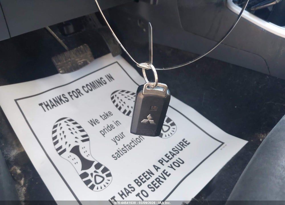 2019 MITSUBISHI OUTLANDER SE VIN: JA4AD3A3XKZ045362