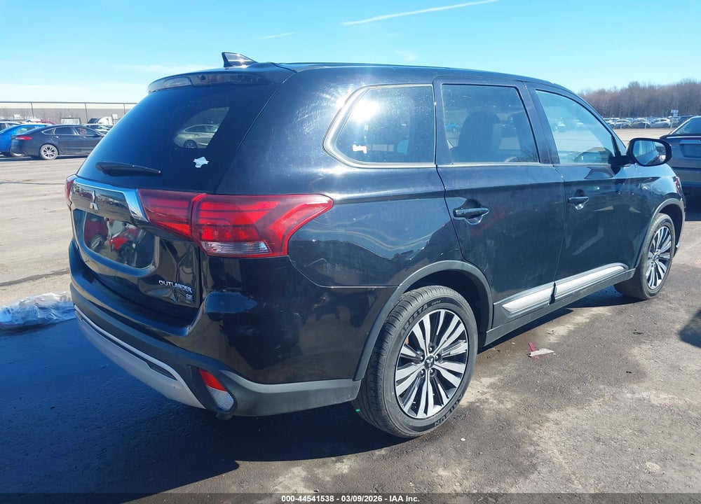 2019 MITSUBISHI OUTLANDER SE VIN: JA4AD3A3XKZ045362