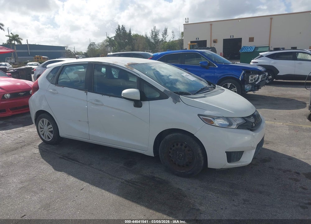 2015 HONDA FIT LX VIN: 3HGGK5H59FM709071