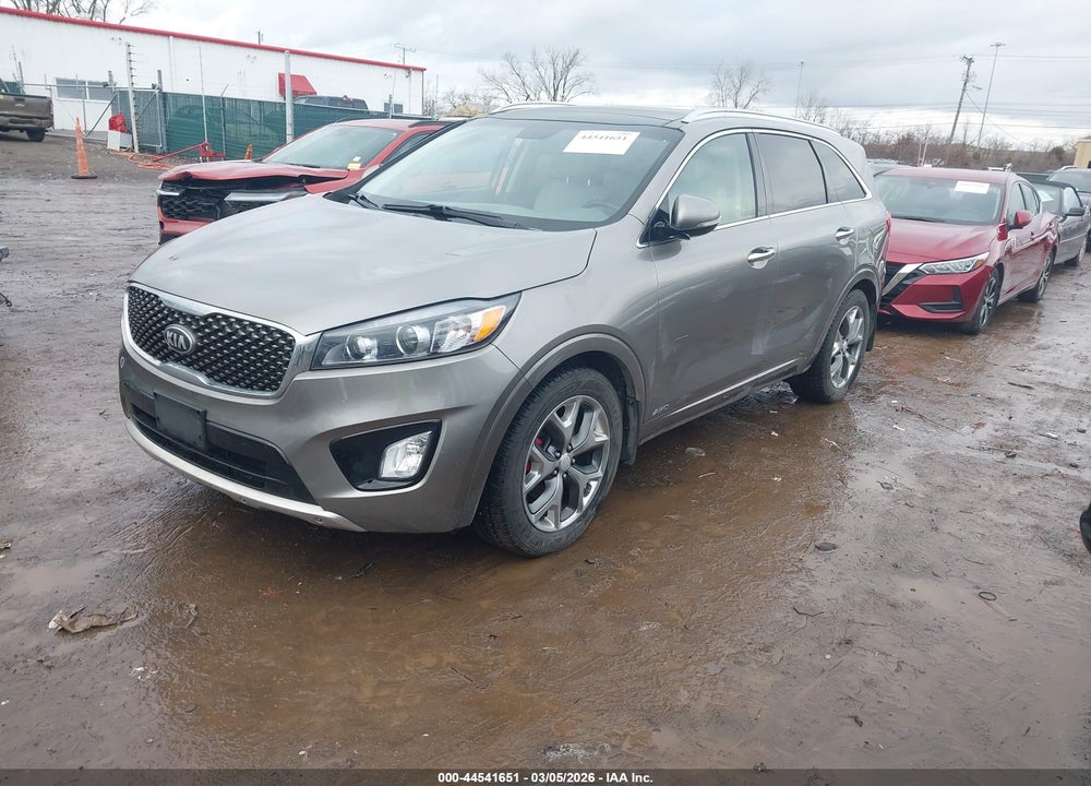 2016 KIA SORENTO 3.3L SX VIN: 5XYPKDA55GG113215