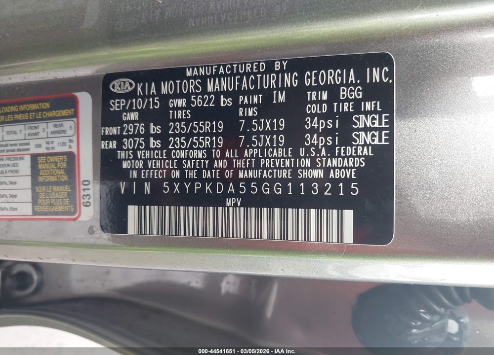 2016 KIA SORENTO 3.3L SX VIN: 5XYPKDA55GG113215