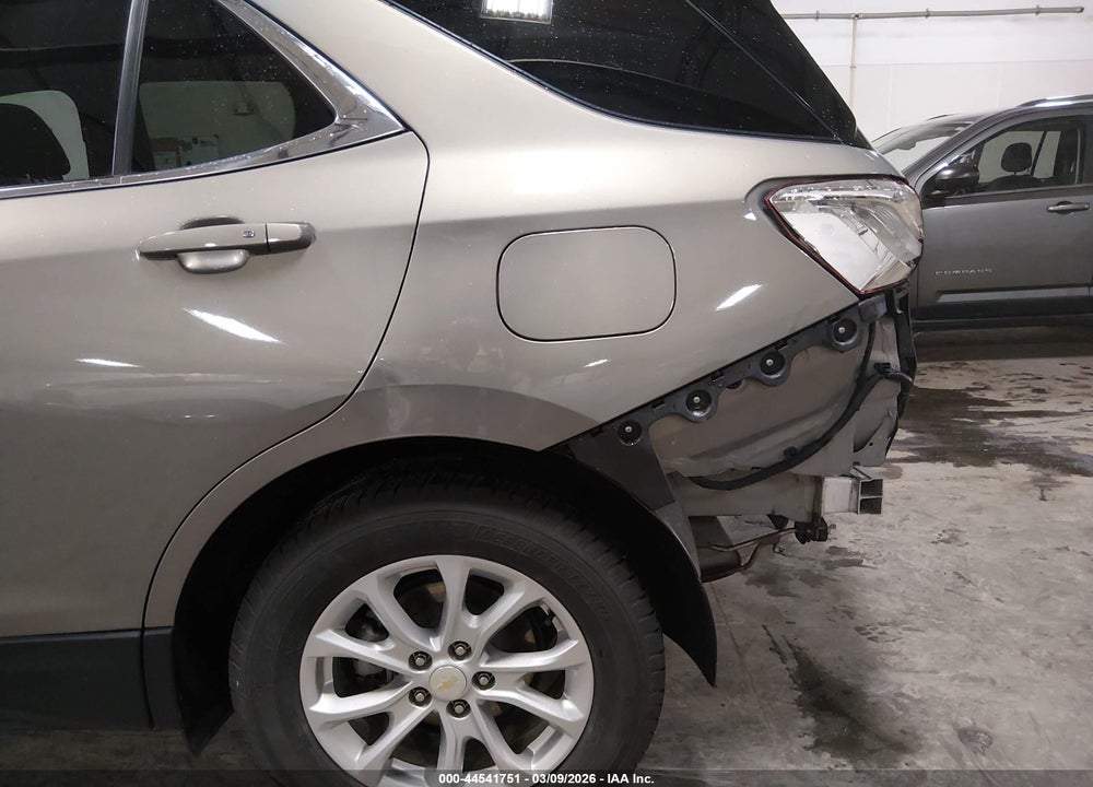 2019 CHEVROLET EQUINOX LT VIN: 3GNAXKEV8KS551487