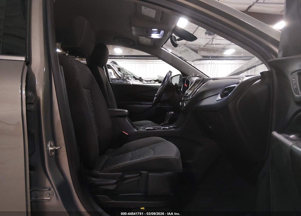 2019 CHEVROLET EQUINOX LT VIN: 3GNAXKEV8KS551487