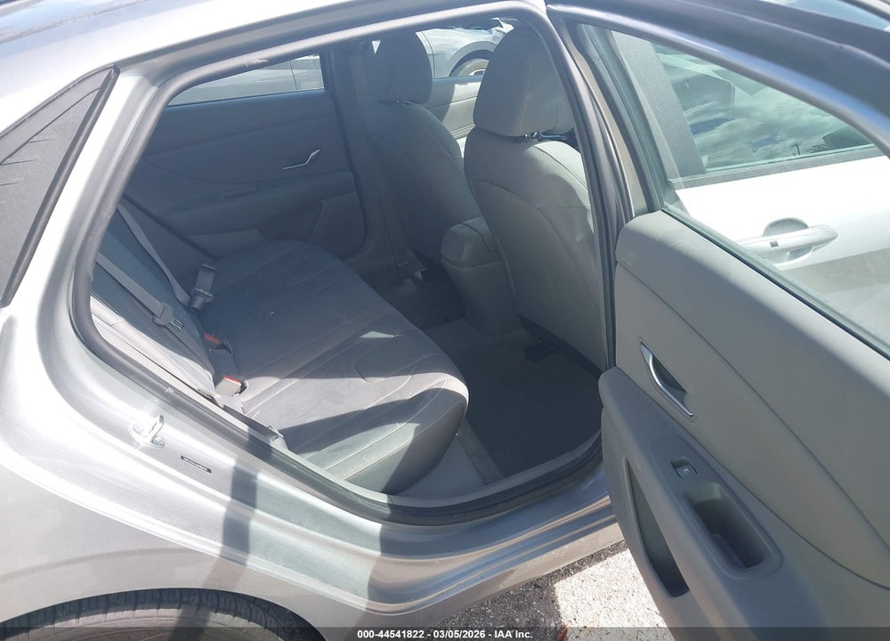 2021 HYUNDAI ELANTRA SEL VIN: 5NPLS4AG5MH006704