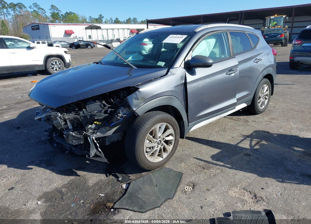 2017 HYUNDAI TUCSON SE VIN: KM8J33A49HU519949
